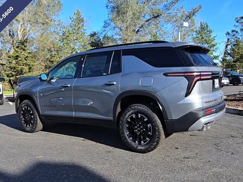 New 2026 Chevrolet Traverse Z71 w/ Driver Confidence Package image 3