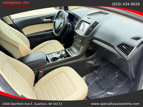 Used 2020 Ford Edge SE w/ Cargo Accessory Package FWD image 19