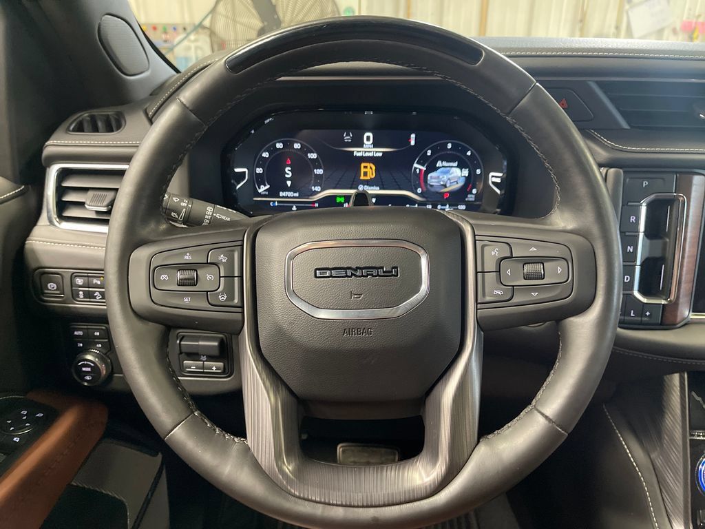 Used 2024 GMC Yukon Denali Ultimate AWD/4WD image 20