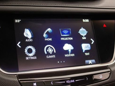 Used 2018 Cadillac XT5 Premium Luxury image 28