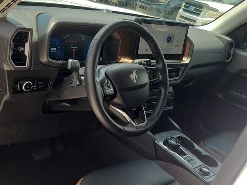 Certified 2025 Ford Bronco Sport Outer Banks w/ Outer Banks Tech Package+ AWD/4WD image 6