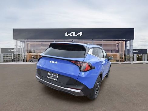 New 2026 Kia Sportage EX w/ EX Panorama Roof Package FWD image 4