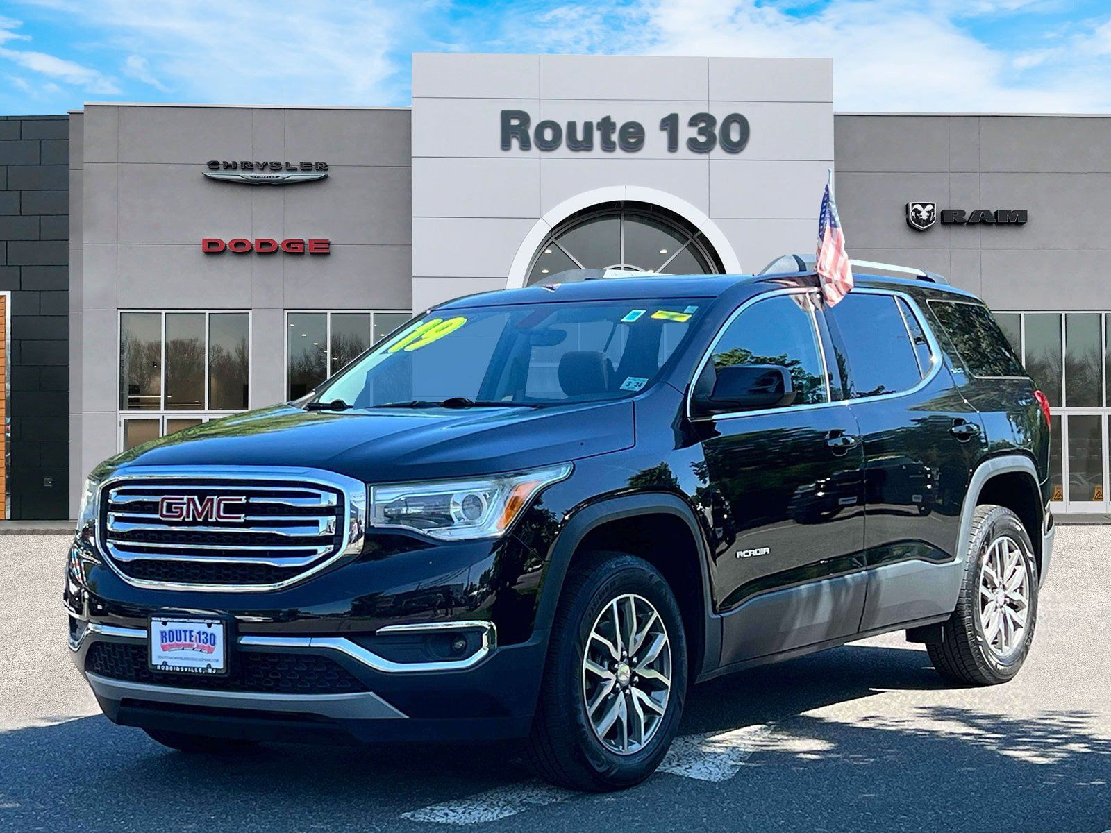 Used 2019 GMC Acadia SLE w/ Driver Alert Package I AWD/4WD image 2