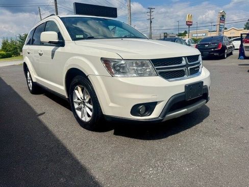 Used 2013 Dodge Journey SXT w/ Comfort/Convenience Group image 3