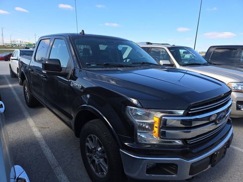 Used 2019 Ford F150 Lariat image 6