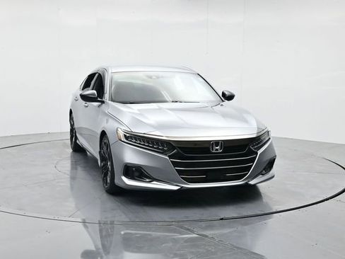 Used 2021 Honda Accord Sport image 4