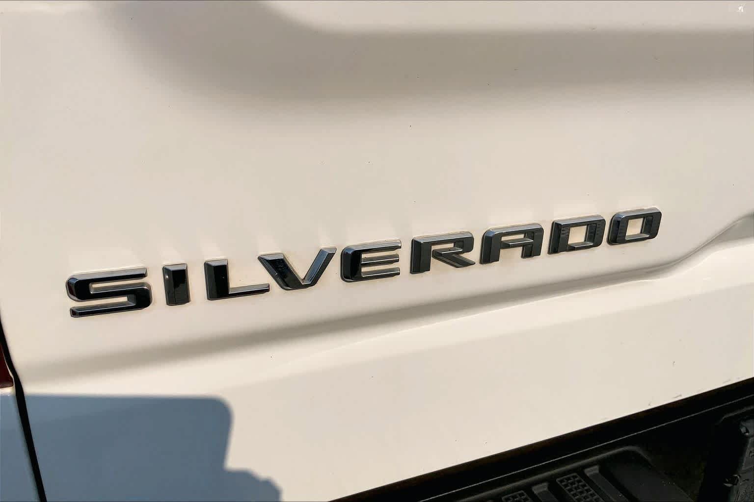 Used 2022 Chevrolet Silverado 1500 LTZ AWD/4WD image 31