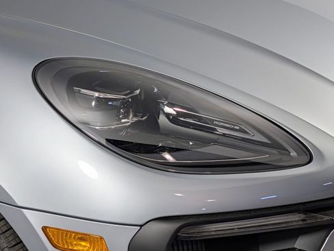 New 2026 Porsche Macan S image 15