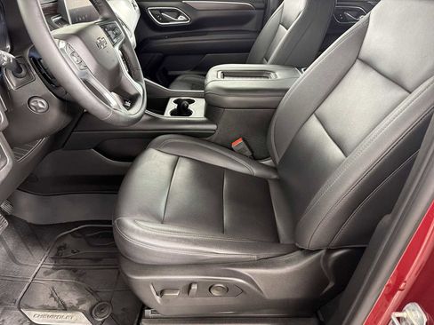 Used 2023 Chevrolet Tahoe Z71 w/ Luxury Package image 14