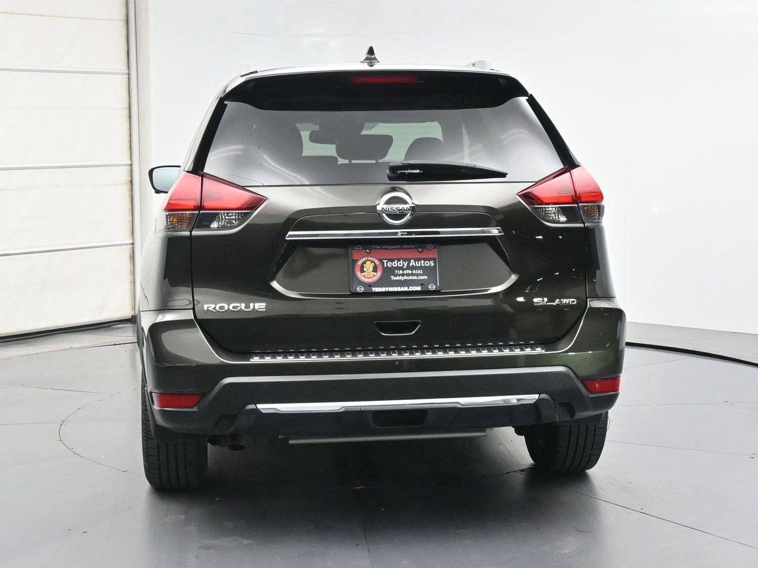 Used 2017 Nissan Rogue SL w/ SL Premium Package AWD/4WD image 22