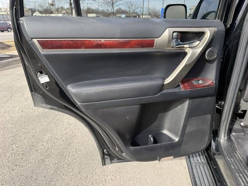 Used 2011 Lexus GX 460 Premium image 35