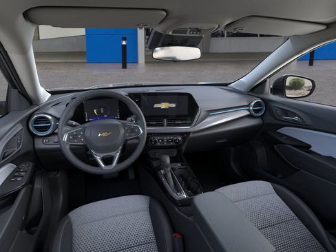 New 2026 Chevrolet Trax LT w/ LT Convenience Package image 15