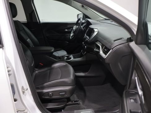 Used 2024 GMC Terrain SLT AWD/4WD image 22