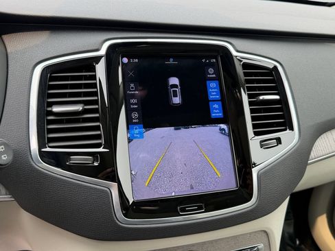 Certified 2023 Volvo XC90 B6 Plus AWD/4WD image 22