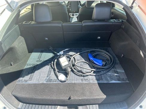 Used 2018 Toyota Prius Prime Advanced image 30