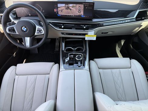 New 2027 BMW X7 xDrive40i w/ Executive Package AWD/4WD image 3