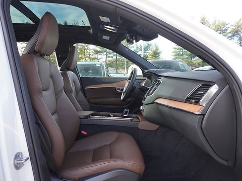 Used 2024 Volvo XC90 T8 Plus w/ Protection Package image 35