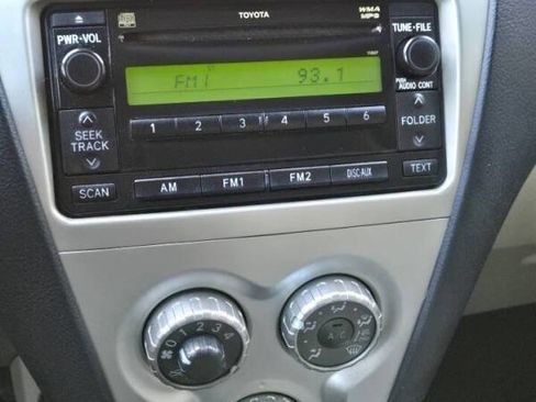 Used 2007 Toyota Yaris S image 19