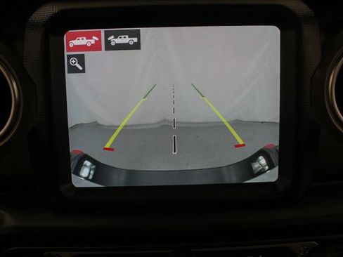 Used 2021 Jeep Gladiator Rubicon AWD/4WD image 29
