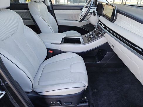 Used 2024 Hyundai Palisade Calligraphy image 30