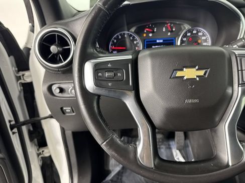 Used 2019 Chevrolet Blazer LT FWD image 12