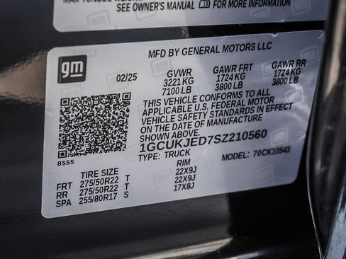 Used 2025 Chevrolet Silverado 1500 High Country w/ High Country Premium Package AWD/4WD image 33