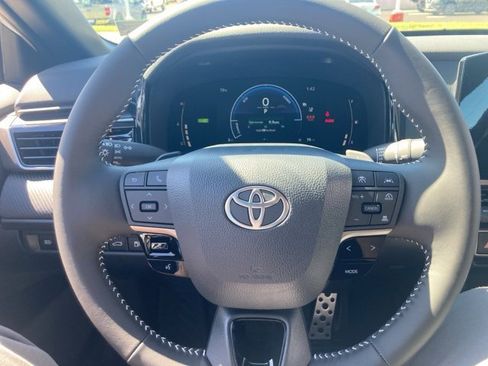 New 2026 Toyota Camry SE image 15