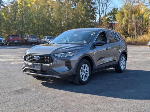 Used 2023 Ford Escape Active image 12