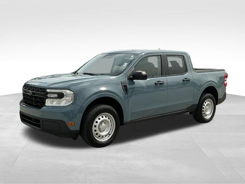 Used 2023 Ford Maverick XL FWD image 2