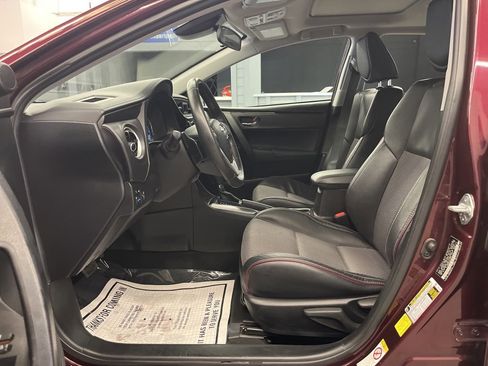 Used 2017 Toyota Corolla SE image 11