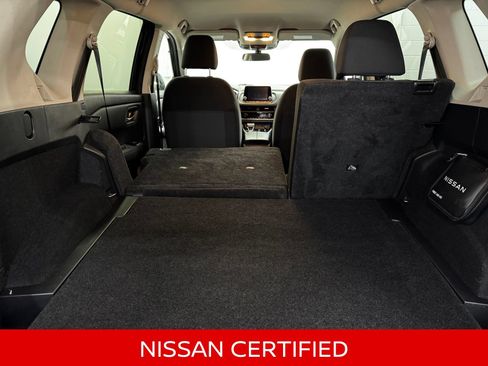 Certified 2025 Nissan Rogue SV AWD/4WD image 39