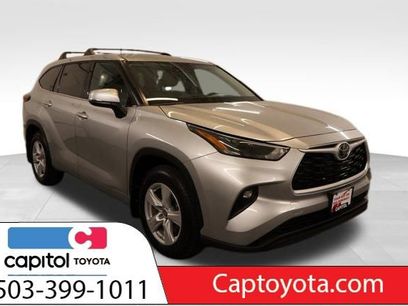 Certified 2022 Toyota Highlander LE
