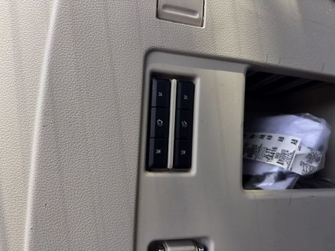 Used 2021 Lincoln Navigator Reserve w/ Luxury Package AWD/4WD image 25
