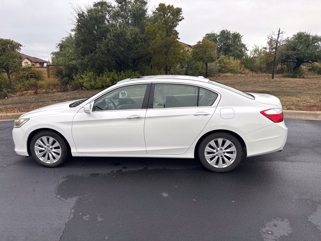 Used 2015 Honda Accord EX-L image 2