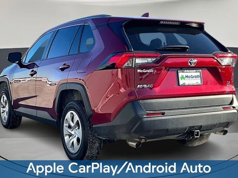 Used 2020 Toyota RAV4 LE image 4