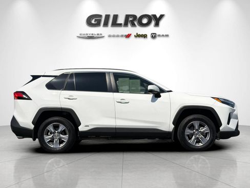 Used 2025 Toyota RAV4 LE AWD/4WD image 3