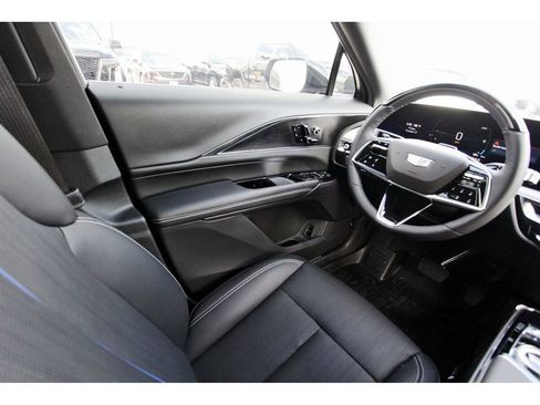 New 2026 Cadillac Lyriq Sport image 8