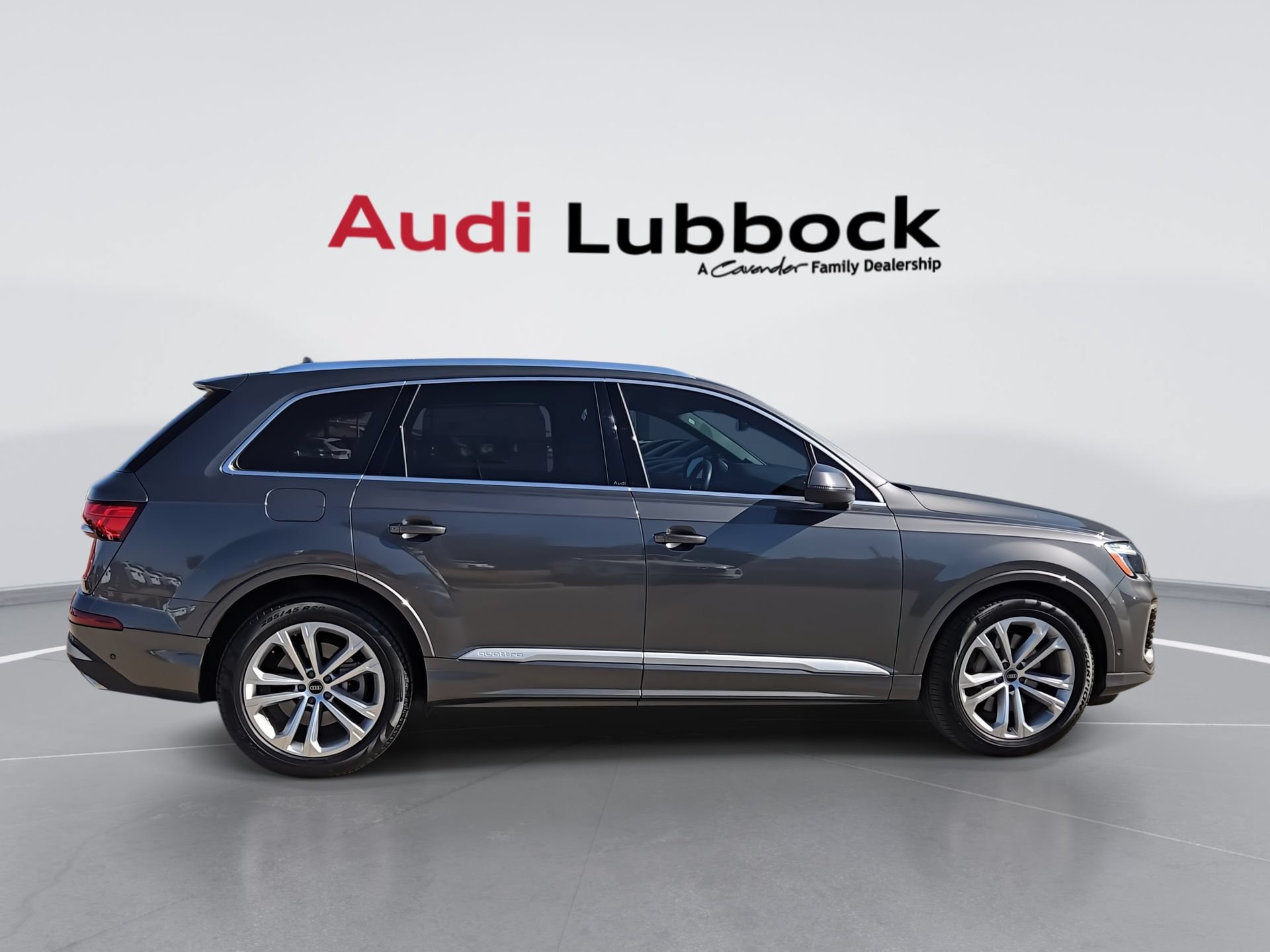 Used 2025 Audi Q7 3.0T Prestige w/ Prestige Package AWD/4WD image 9