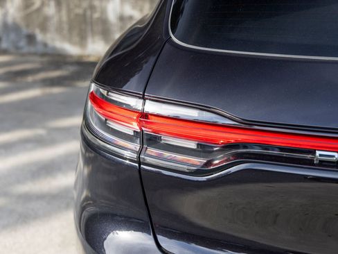 New 2025 Porsche Macan image 18