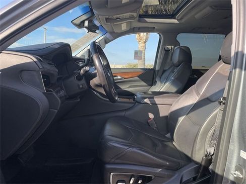 Used 2020 Cadillac Escalade Premium Luxury w/ LPO, Radiant Package image 19