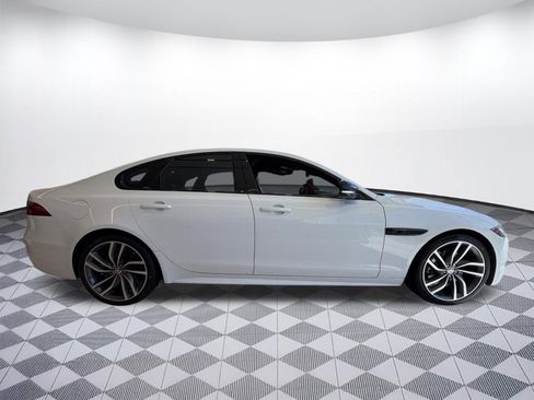 Used 2024 Jaguar XF R-Dynamic SE AWD/4WD image 8