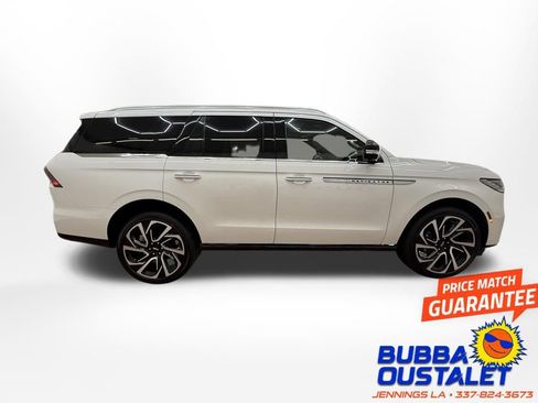 New 2026 Lincoln Navigator Reserve AWD/4WD image 6