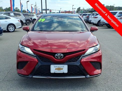 Used 2019 Toyota Camry XSE FWD image 8