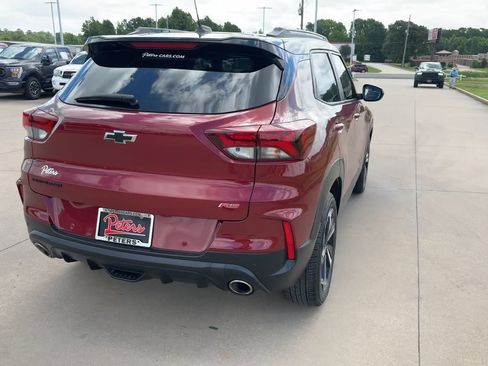 Used 2022 Chevrolet TrailBlazer RS w/ Sun and Liftgate Package FWD image 8