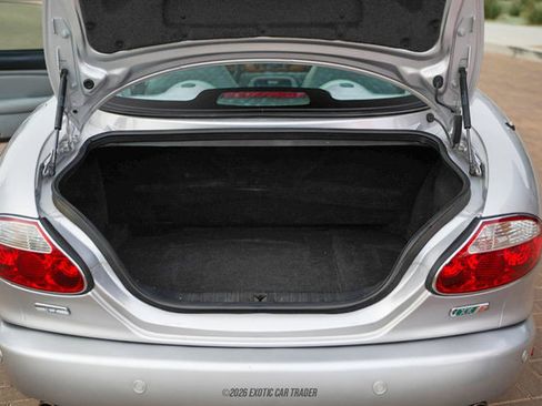 Used 2006 Jaguar XK8 Coupe image 54