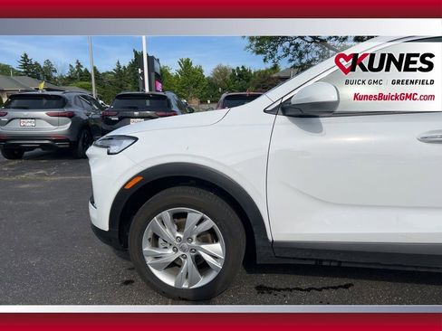 Used 2025 Buick Encore GX Preferred AWD/4WD image 13