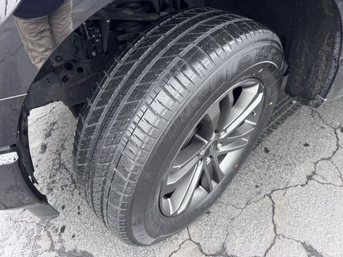 Used 2023 Ford F150 Lariat w/ Equipment Group 502A High image 15