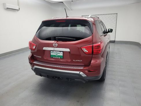 Used 2017 Nissan Pathfinder Platinum w/ Family Entertainment Package FWD image 7