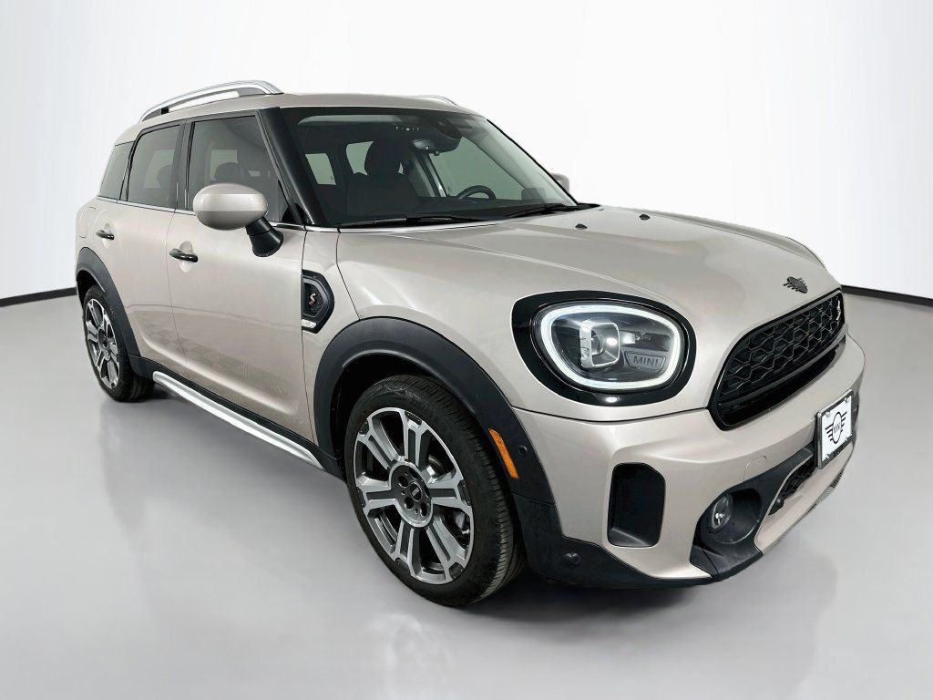 Used 2024 MINI Cooper Countryman S FWD image 3