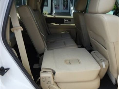 Used 2016 Ford Expedition XLT w/ Equipment Group 202A RWD image 58